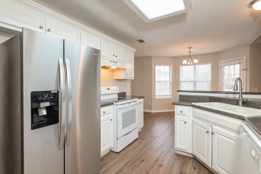 Building Photo - 75 Pinkston Farm Rd