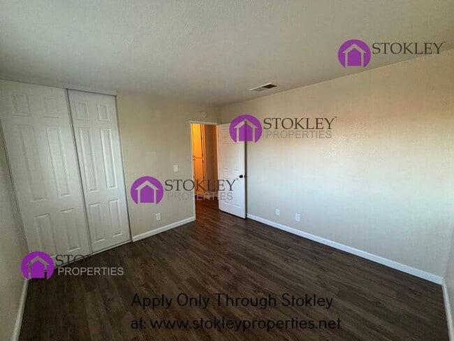 Building Photo - 305 E St