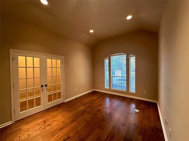 Building Photo - 2922 Firewalk Trace