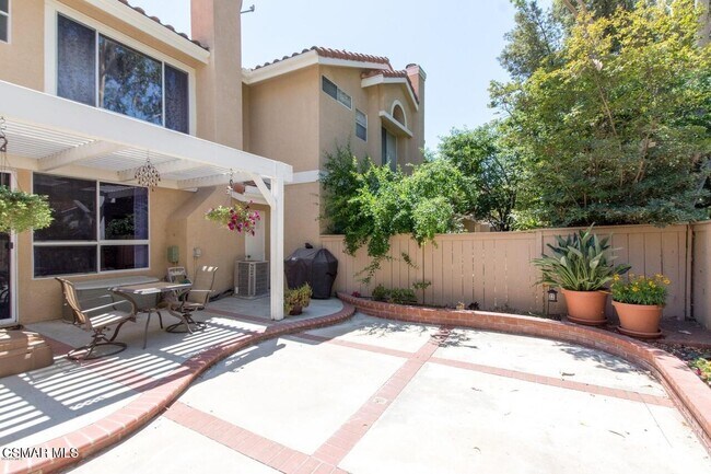 Building Photo - 417 Zeno Way