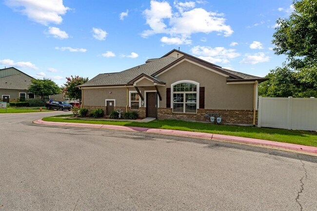 Building Photo - 1900 Little Elm Trail
