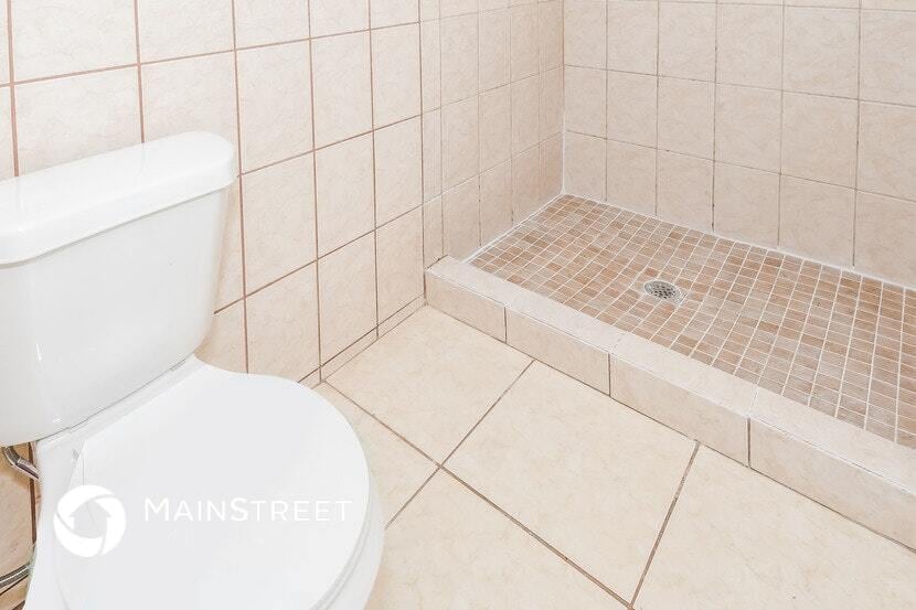 Building Photo - 2130 Liscard Rd W