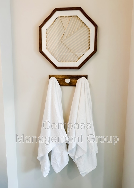 Building Photo - 813 Hall of Fame Dr