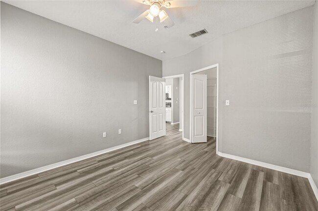 Building Photo - 5519 Legacy Crescent Pl