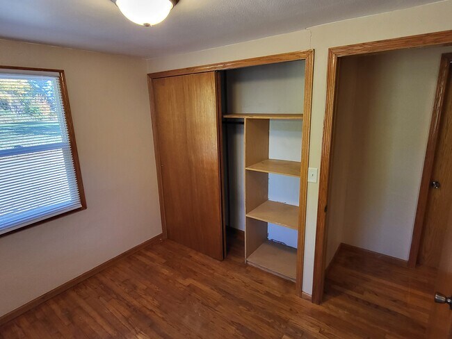 Building Photo - 6610 Carman Dr