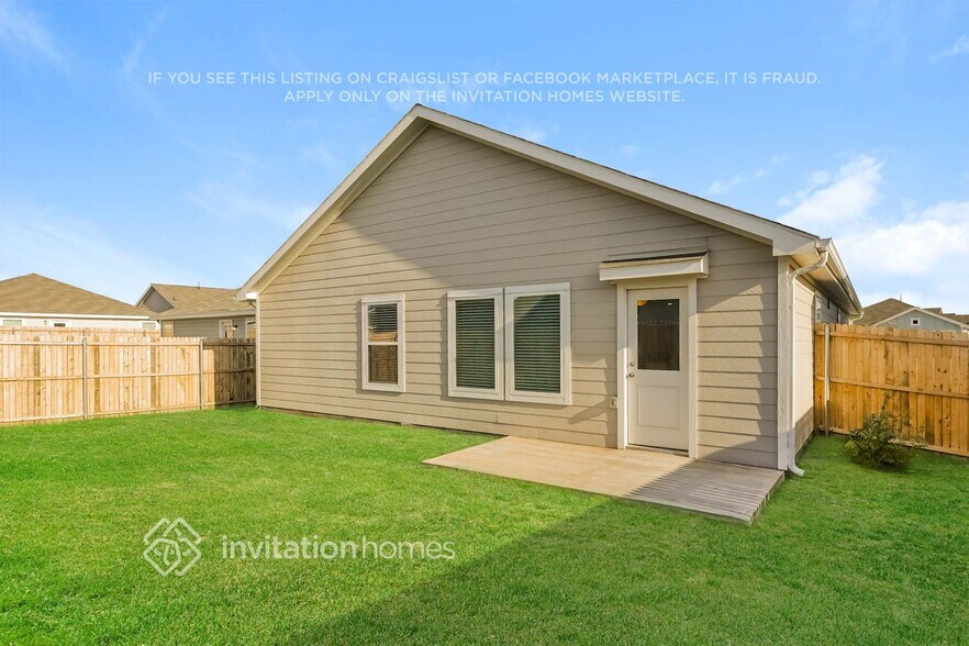 Building Photo - 4033 Mountain Meadow Rd
