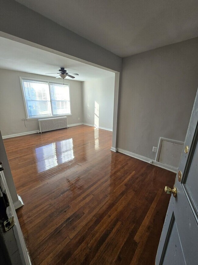 Building Photo - 3308 East Capitol St NE