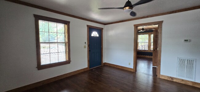 Building Photo - 178 Woodcrest St