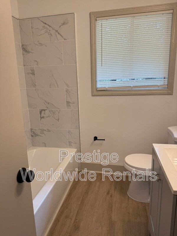 Building Photo - 4843 Wellborn Dr