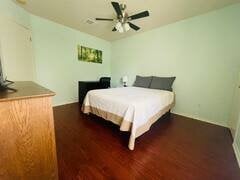 Building Photo - 1700 Balsam Way