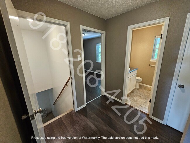 Building Photo - 1601 N Hills Blvd