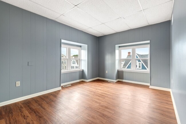 Building Photo - 1061 N Duke St