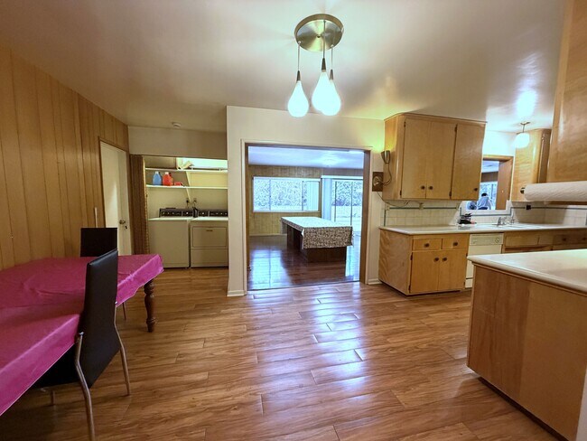 Building Photo - 108 Barret Rd