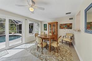 Building Photo - 7860 Holiday Dr