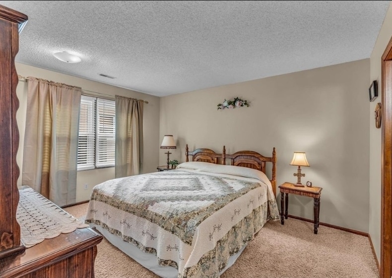 Building Photo - 3612 Parkview Ct