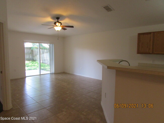 Building Photo - 3472 Chica Cir