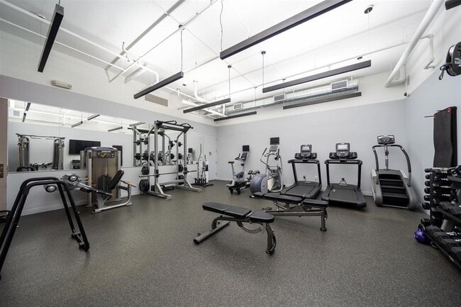 Building Photo - 160 1st St