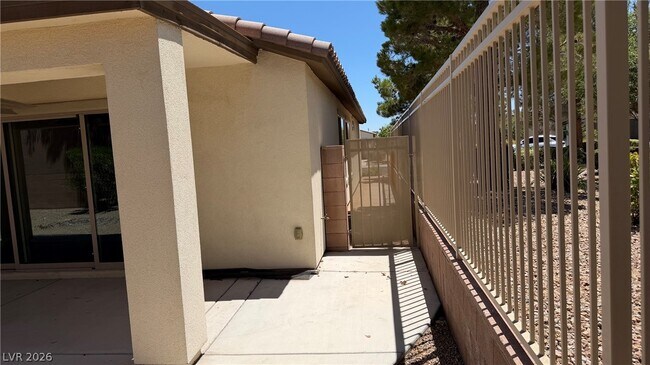 Building Photo - 3752 Citrus Heights Ave