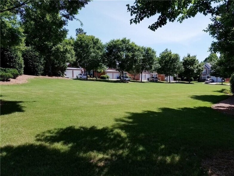 Building Photo - 3363 Stoneham Dr NW