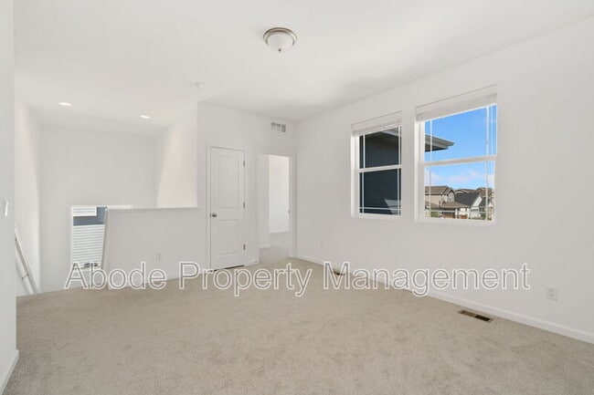 Building Photo - 2418 Cottongrass Ave