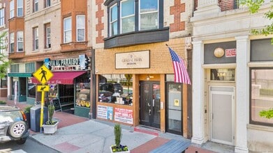 Building Photo - 140 Grand St