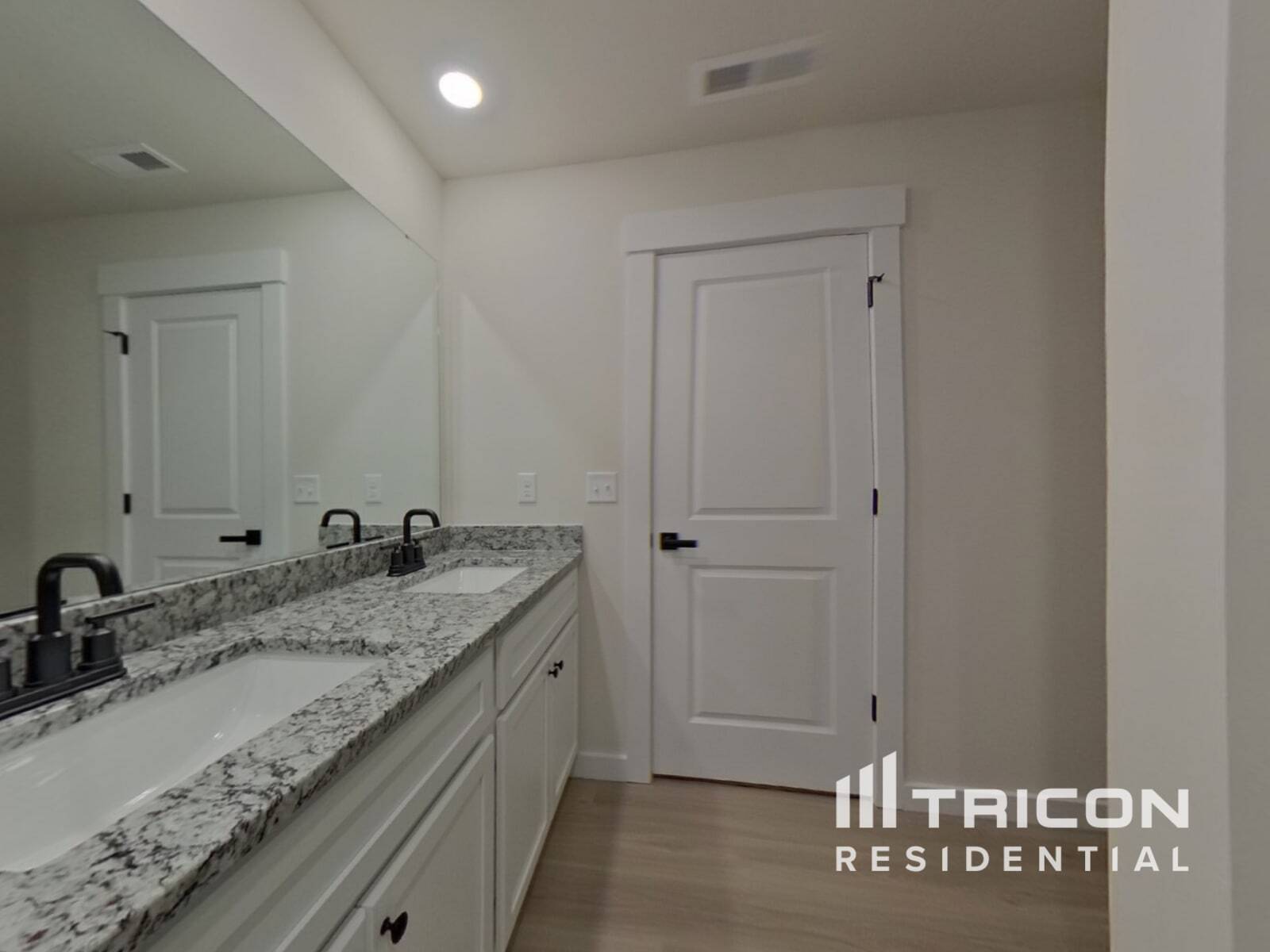 Building Photo - 1217 Crested Iris St