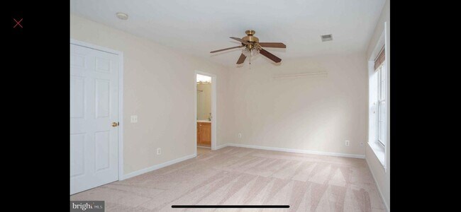 Building Photo - 5448 Summer Leaf Ln