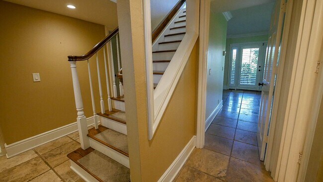 Building Photo - Beautiful 4 bed/2.5 bath house in Del Mar