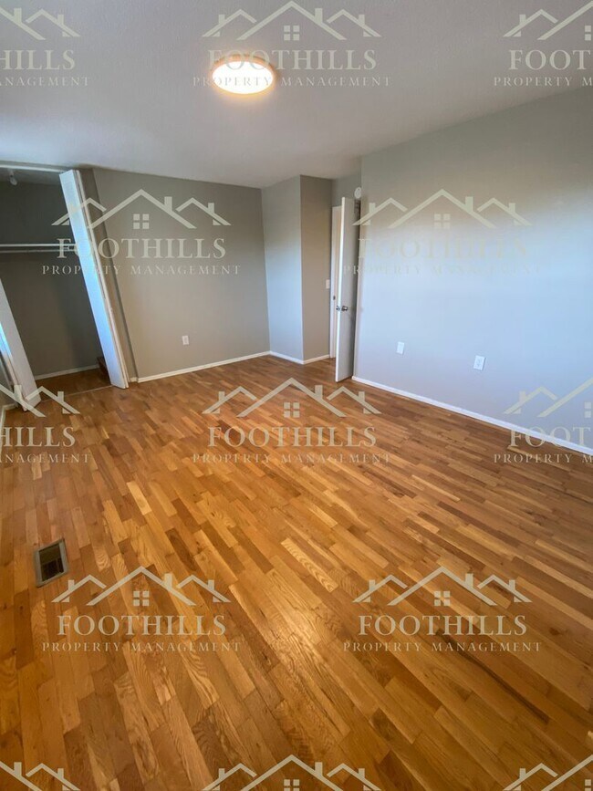 Building Photo - 500 Concord Rd