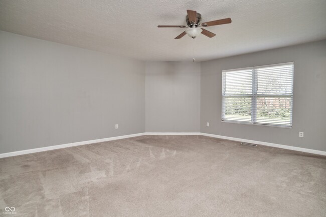 Building Photo - 10856 Trailwood Dr