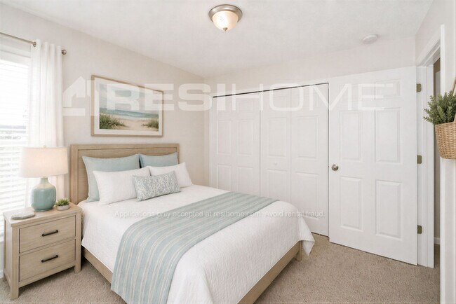 Building Photo - 4360 Gondolier Rd