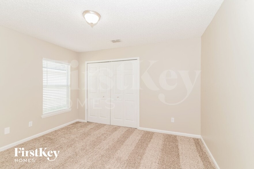 Building Photo - 8370 Watermill Blvd