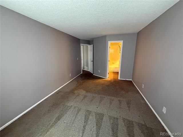 Building Photo - 14303 E Dickinson Dr