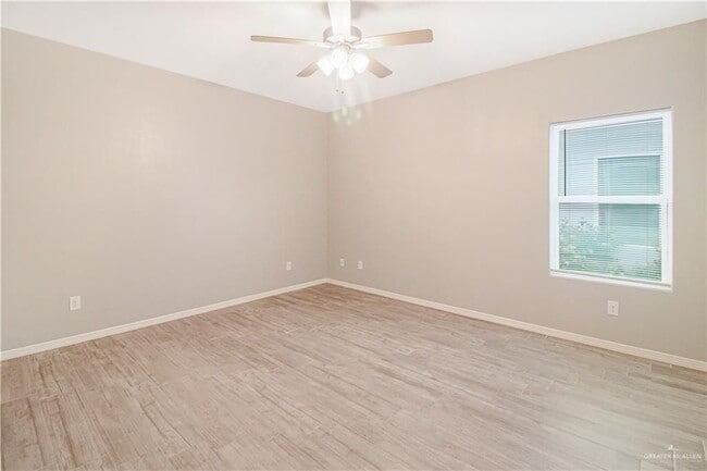 Building Photo - 1809 Stauffer St