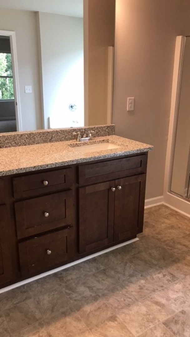 Building Photo - 4 Bedroom Single Family Home in Ellenwood ...