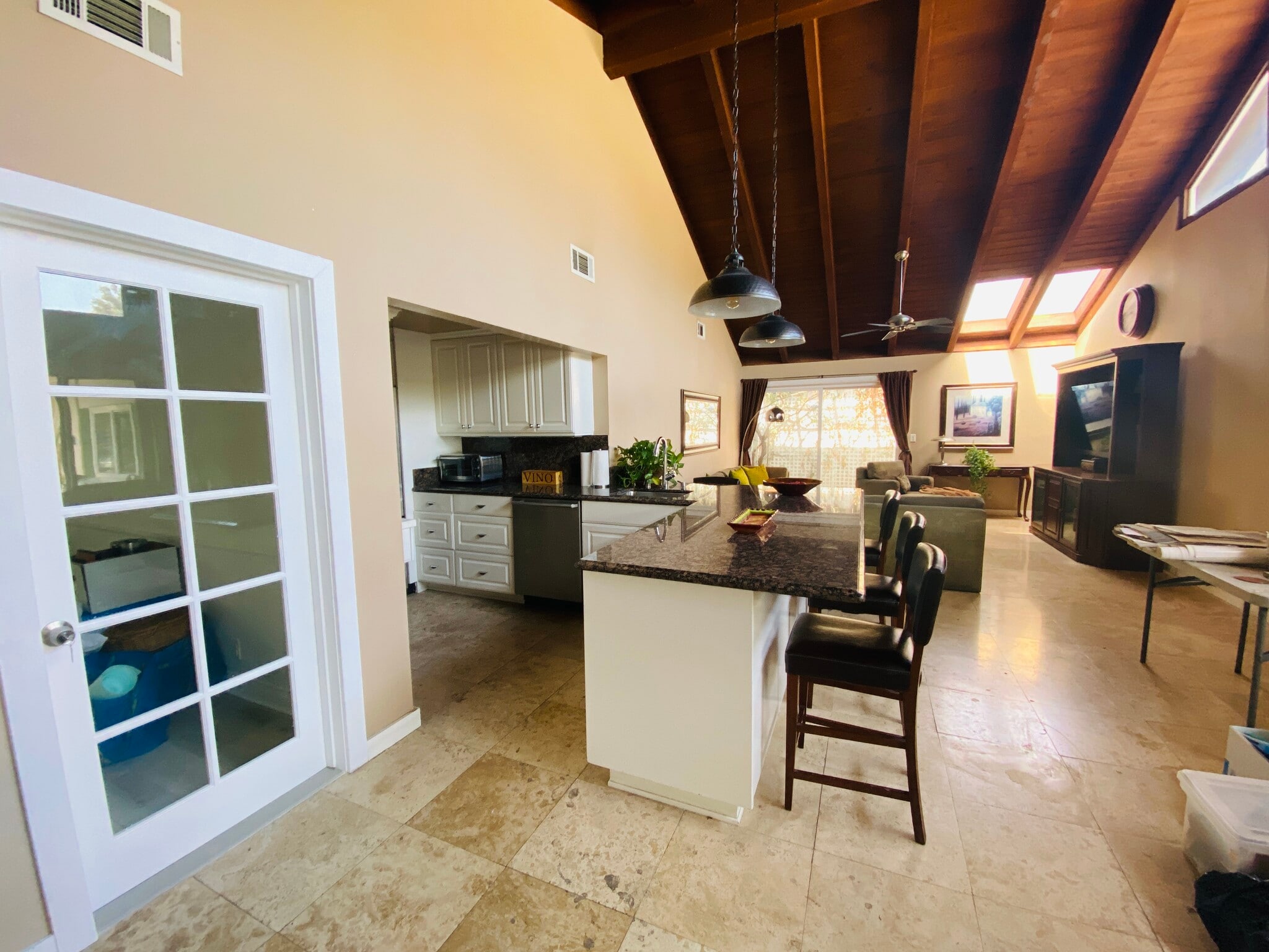 UNIT#B 3 BEDROOM - 105 E 35th St