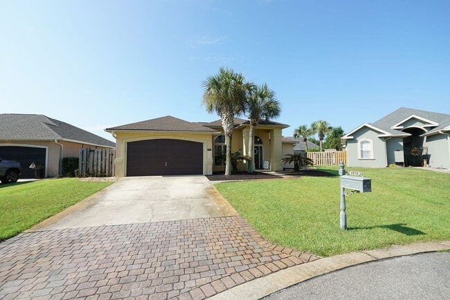 Building Photo - Charming 3-Bedroom Home in Peaceful Cul-de...