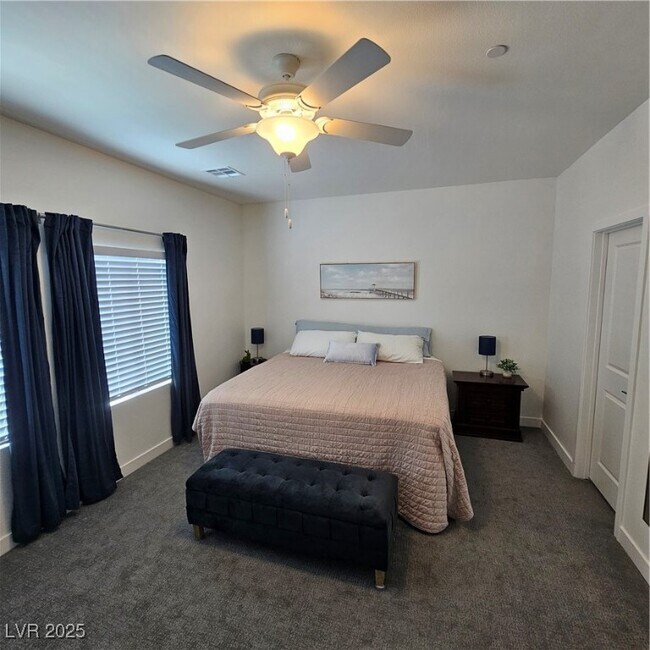 Building Photo - 11468 Roaring Peak Dr