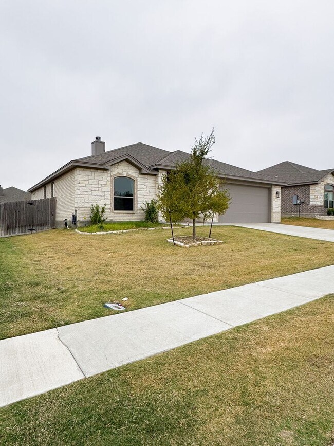 Building Photo - Gorgeous Home in Troy, Texas