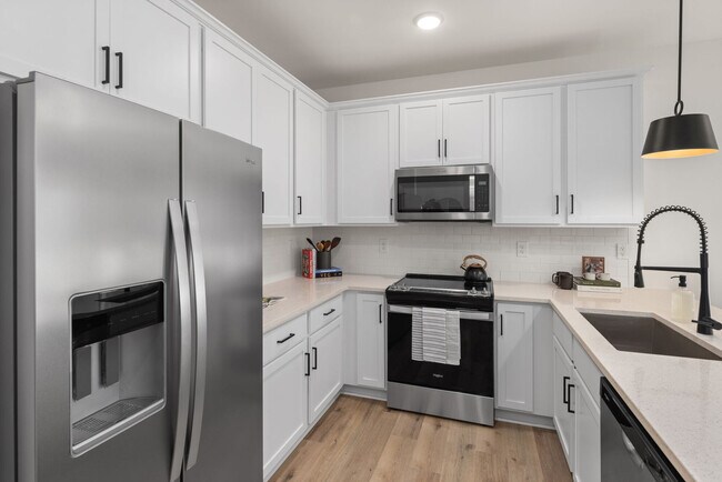Avery apartments — community photo - Avery Square
