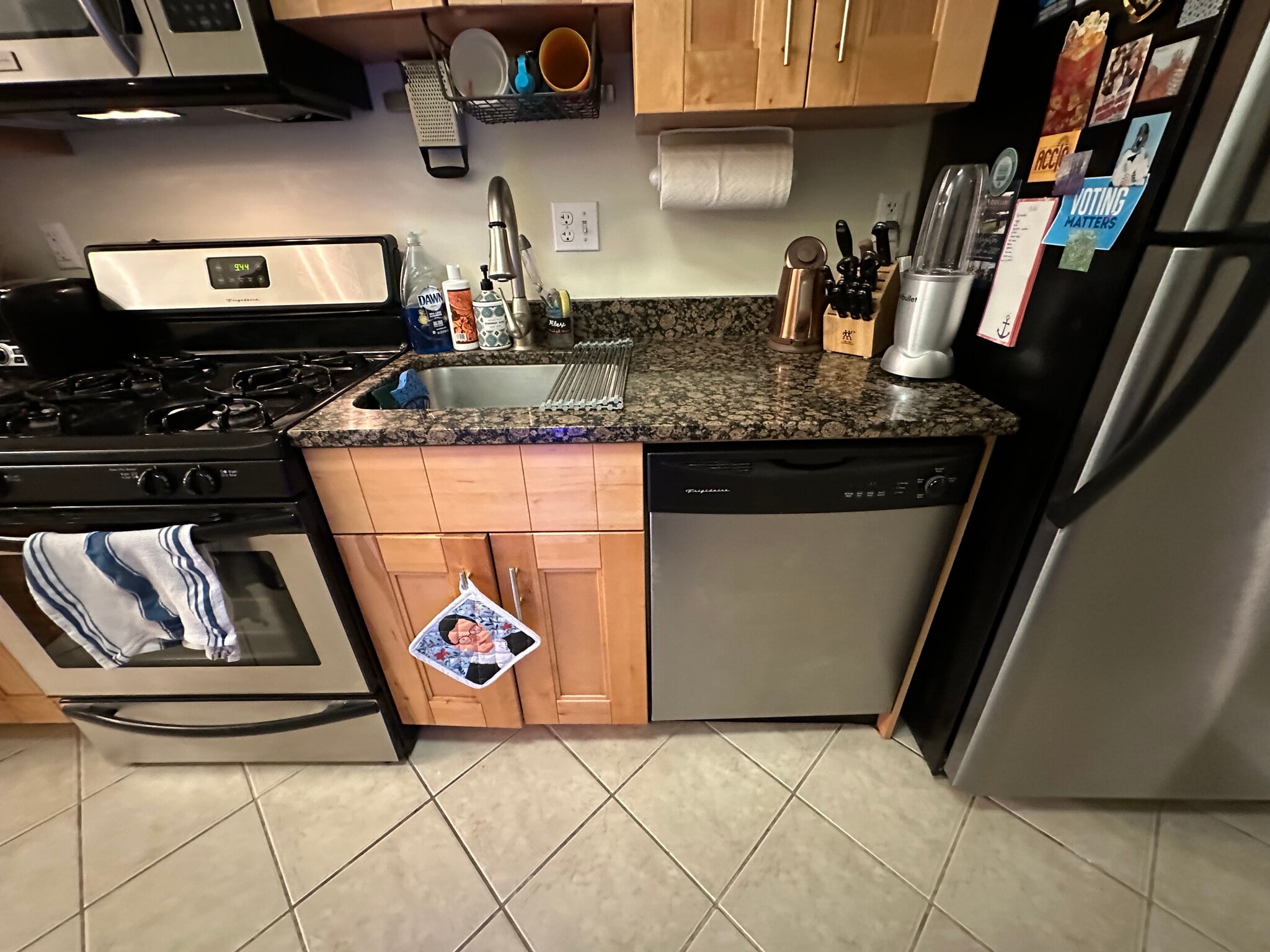 Building Photo - 213 19th St NE