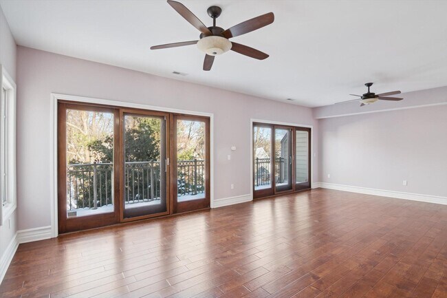 Building Photo - 934 W Huron St