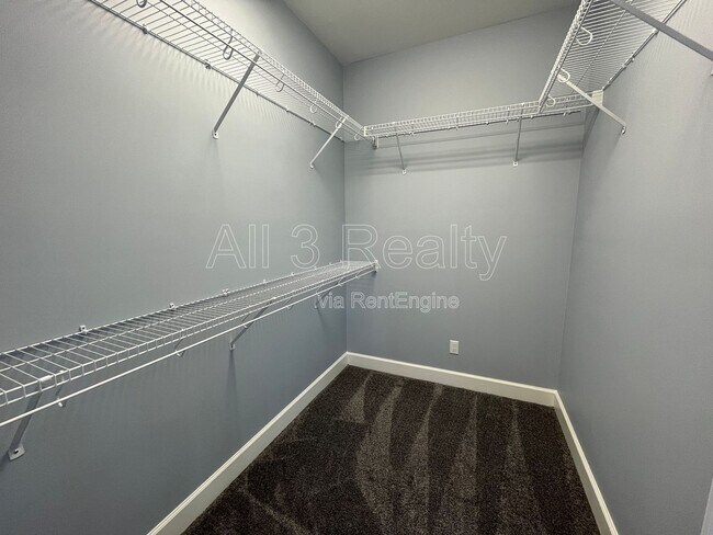 Building Photo - 1924 Wyngate Loop