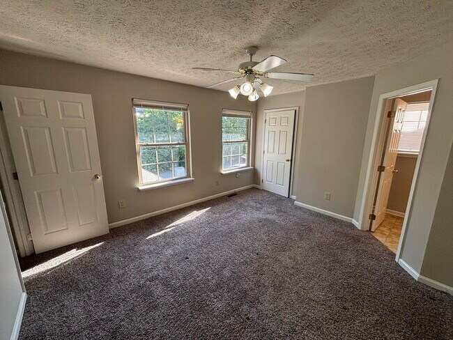 Building Photo - 2724 Hayden Park Ln