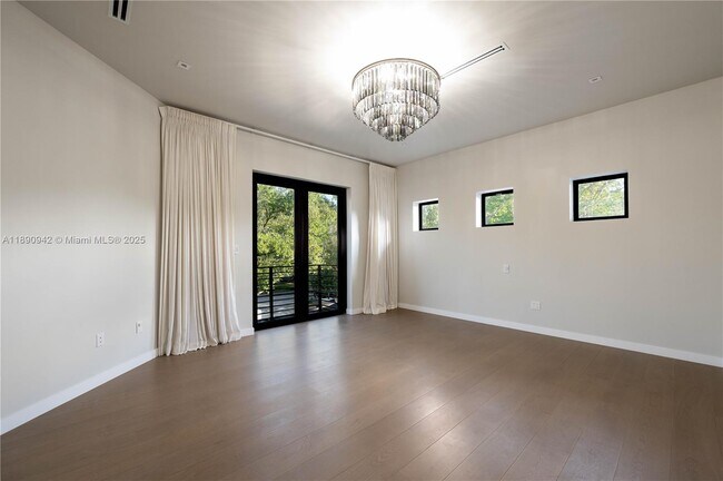 Building Photo - 11200 SW 60th Ave