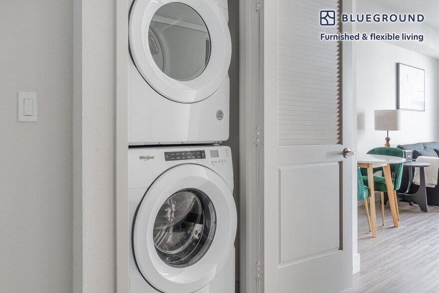 Building Photo - 44758 Old Warm Springs Blvd