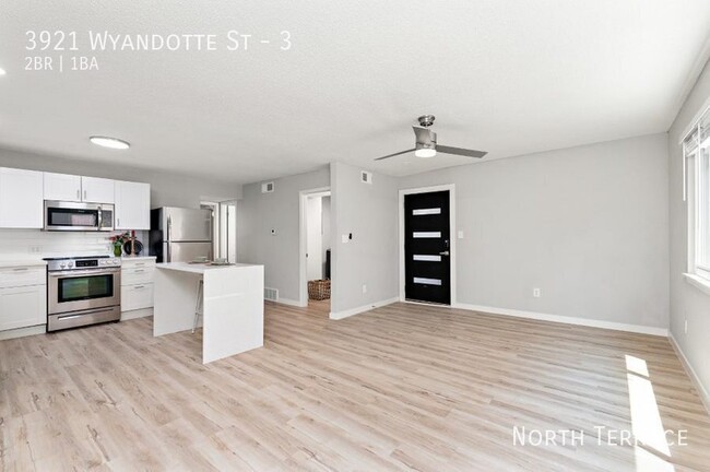 Building Photo - Fully Renovated Beautiful 2B in Westport