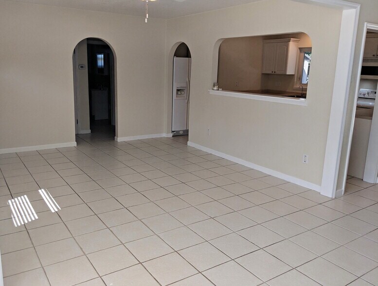 Building Photo - 234 Union St