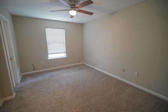 Building Photo - 2788 Westbrook Ct