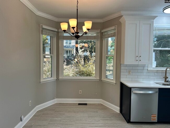 Building Photo - 305 Dean Hall Ln